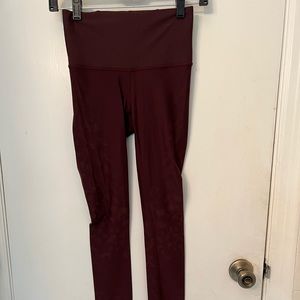 High waisted Maroon leggings